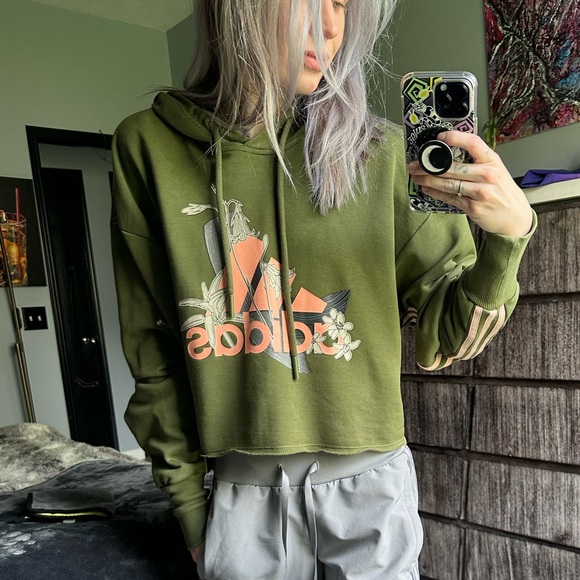 adidas X Nini Sum GFX Cropped Oversized Hoodie - Picture 5 of 10